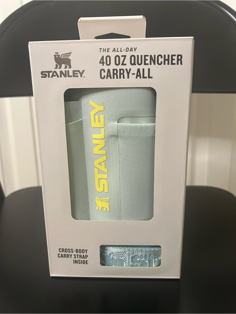 NWT Stanley Mist 40oz Quencher Carry All